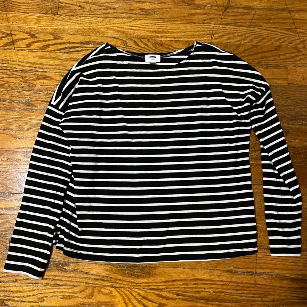 Old Navy black and white stripe long sleeve shirt